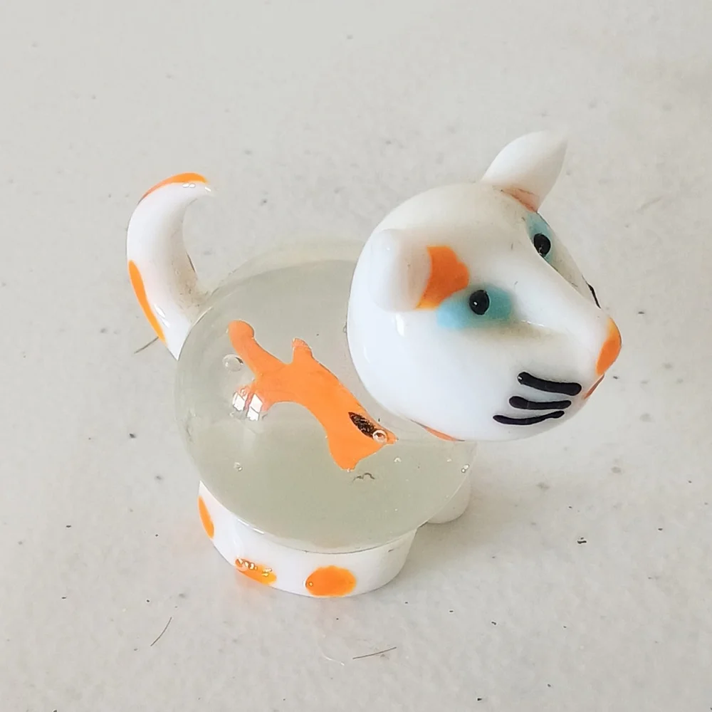 Global Village Glass Studios Glass Cat Figurine Gold Fish In Belly 2.5